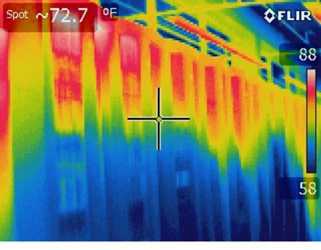 różnice temeratur na rożnych wysokościach szafy Rack